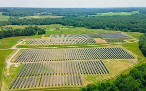 Cận cảnh “rừng pin” mặt trời trên hồ Dầu Tiếng - Ảnh 12.